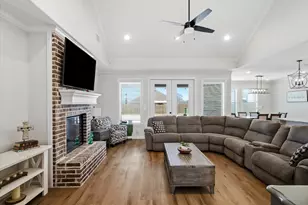 128 Ocean Lake Dr, Edgewood, TX 75117 - Photo 6