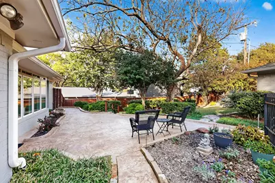 2620 Pearson Drive, Dallas, TX 75214 - Photo 4