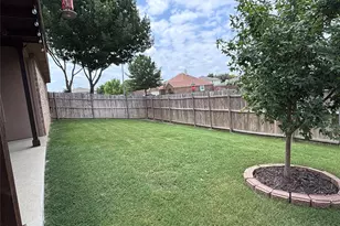 700 Hummingbird Trail, Saginaw, TX 76131 - Photo 38