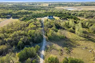 1265 Harrell Rd, Howe, TX 75459 - Photo 2