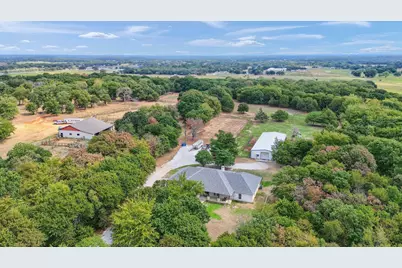 114 County Road 225, Valley View, TX 76272 - Photo 2