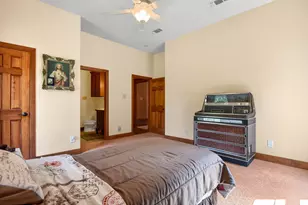 114 County Rd 225, Valley View, TX 76272 - Photo 26