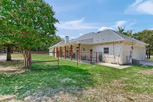 114 County Rd 225, Valley View, TX 76272 - Photo 30