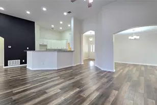 6229 St Leonard Dr, Arlington, TX 76001 - Photo 4