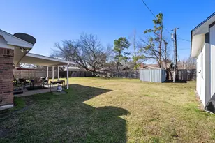 137 N Jessup St, Alvarado, TX 76009 - Photo 18