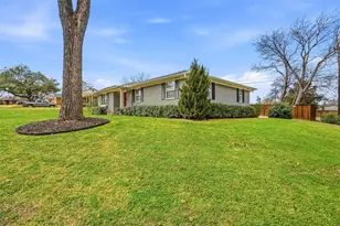 2321 Chart Dr, Dallas, TX 75228 - Photo 2