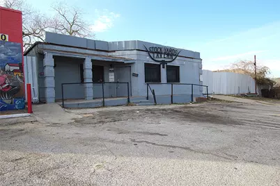 2503 Refugio Avenue, Fort Worth, TX 76164 - Photo 2