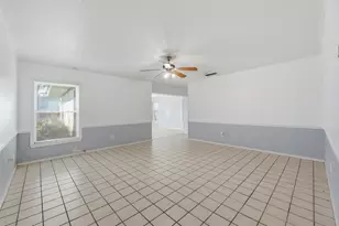 130 Sheffield Dr, Cedar Hill, TX 75104 - Photo 2