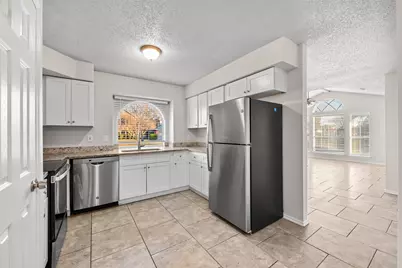 1801 Spanish Trail, Irving, TX 75060 - Photo 6