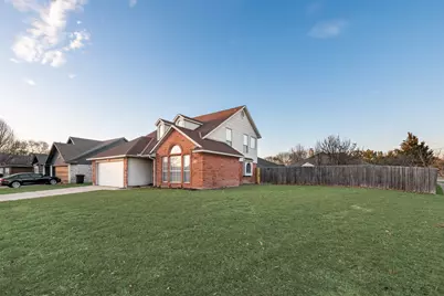 1801 Spanish Trail, Irving, TX 75060 - Photo 2