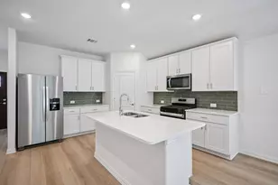 6624 Creek Edge Cir, Crowley, TX 76036 - Photo 1