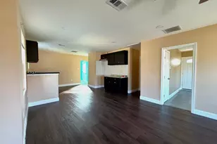 2406 S Marsalis Ave, Dallas, TX 75216 - Photo 6