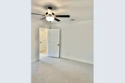 2158 Morning Glory Avenue, Fort Worth, TX 76111 - Photo 38