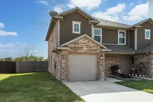 517 Harris St, Gunter, TX 75058 - Photo 4