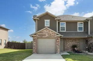 517 Harris St, Gunter, TX 75058 - Photo 2