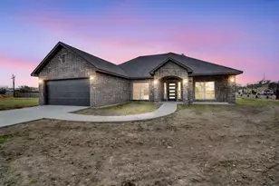 203 W Denton St, Palmer, TX 75152 - Photo 2