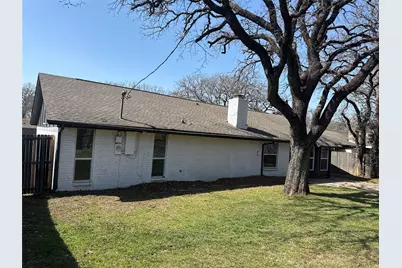 6908 Briardale Drive, North Richland Hills, TX 76182 - Photo 18