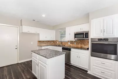 6908 Briardale Drive, North Richland Hills, TX 76182 - Photo 12