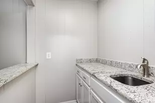 712 Springhill Dr, Hurst, TX 76054 - Photo 14