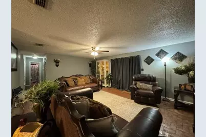 690 Sommerfeld Drive, Waco, TX 76705 - Photo 2