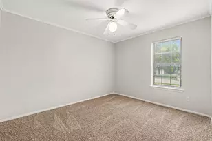3417 Cavalier Ct, Irving, TX 75062 - Photo 18