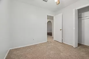 3417 Cavalier Ct, Irving, TX 75062 - Photo 22