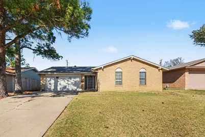 3417 Cavalier Court, Irving, TX 75062 - Photo 2