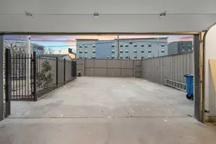 3228 Sharpview Ln, Dallas, TX 75228 - Photo 32