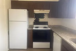 2809 Wimbledon Ct, Garland, TX 75041 - Photo 6