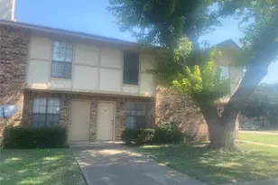 2809 Wimbledon Ct, Garland, TX 75041 - Photo 2