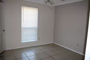 613 Renfro St, Burleson, TX 76028 - Photo 8