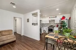 1713 Sycamore St, Commerce, TX 75428 - Photo 4