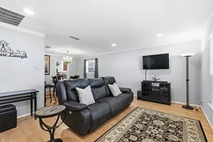 6256 Saratoga Cir, Dallas, TX 75214 - Photo 4