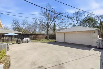 6256 Saratoga Circle, Dallas, TX 75214 - Photo 34