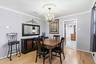 6256 Saratoga Cir, Dallas, TX 75214 - Photo 8