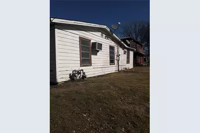 2819 Village Creek Road, Fort Worth, TX 76105 - Photo 2