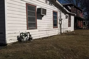 2819 Village Creek Rd, Fort Worth, TX 76105 - Photo 2