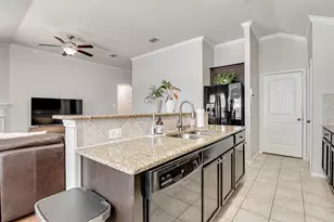 336 Pin Cushion Trail, Burleson, TX 76028 - Photo 10