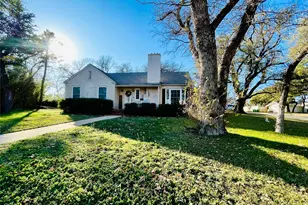 401 S Hillcrest Ave, Eastland, TX 76448 - Photo 2