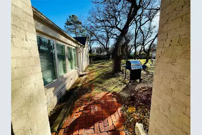 401 S Hillcrest Avenue, Eastland, TX 76448 - Photo 10