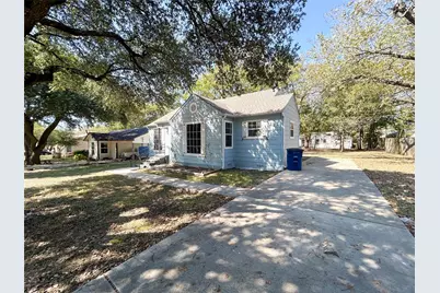 608 W Lake Street W, Ennis, TX 75119 - Photo 4