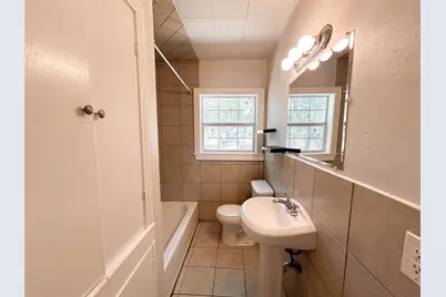 608 W Lake Street W, Ennis, TX 75119 - Photo 14