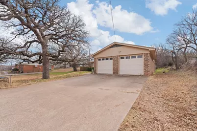 411 Vine Street, Weatherford, TX 76086 - Photo 30