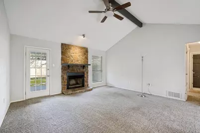 6008 Brentcove Drive, Arlington, TX 76001 - Photo 4