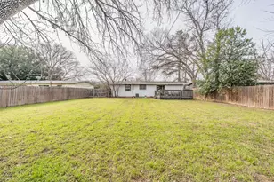 528 Buena Vista Dr, Hurst, TX 76053 - Photo 18