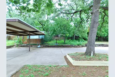 2212 Bolivar Street, Denton, TX 76201 - Photo 22