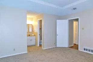 2212 Bolivar St, Denton, TX 76201 - Photo 16