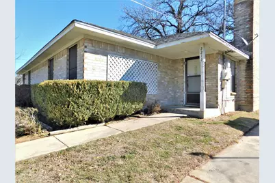 2212 Bolivar Street, Denton, TX 76201 - Photo 2