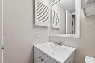 9825 Walnut St, Dallas, TX 75243 - Photo 22