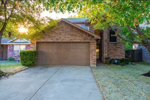 3521 Apple Valley Way, Dallas, TX 75227 - Photo 1